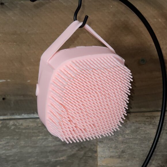 Silicone Face Exfoliating Brush - Soap Dispenser. - Picture 9 of 12